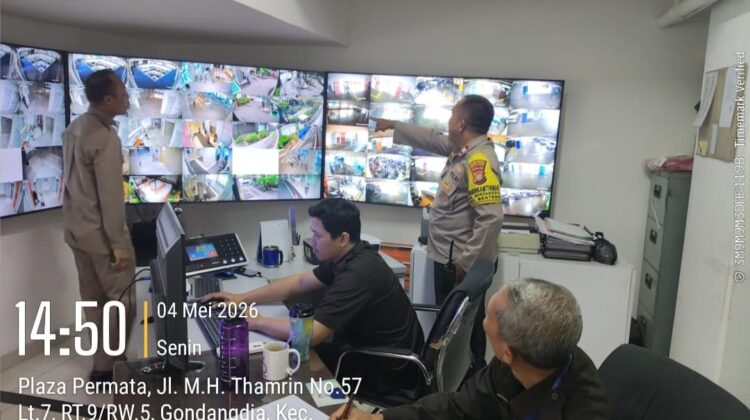 Sambang Humanis Bhabinkamtibmas Gondangdia di Gedung Bank Index, Perkuat Sistem Keamanan Perkantoran