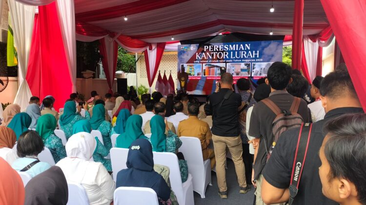 Peresmian Kantor Kelurahan Senen Usai Direhab Total, Gubernur Tekankan Peningkatan Layanan Publik