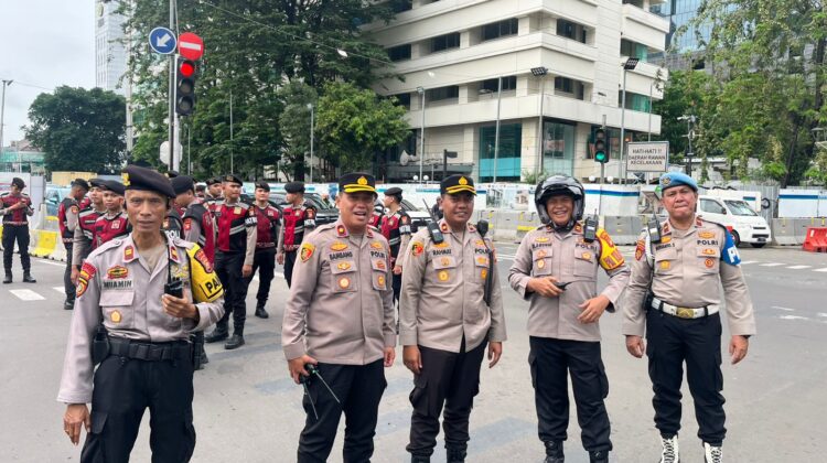 Pengamanan Lintasan Aksi Unras di Tl Kebon Sirih Berjalan Aman, 49 Personel Gabungan Dikerahkan