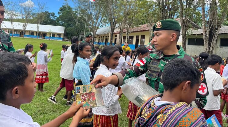 Yonarmed 12 Kostrad Tebar Semangat Literasi di Perbatasan Pada Hardiknas