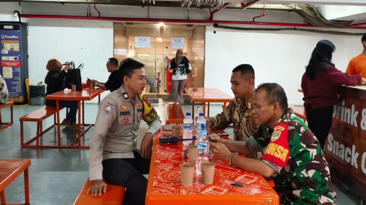 Bhabinkamtibmas Kebon Melati Bersama Babinsa Laksanakan Sambang dan Koordinasi Kamtibmas di Gedung UOB Thamrin