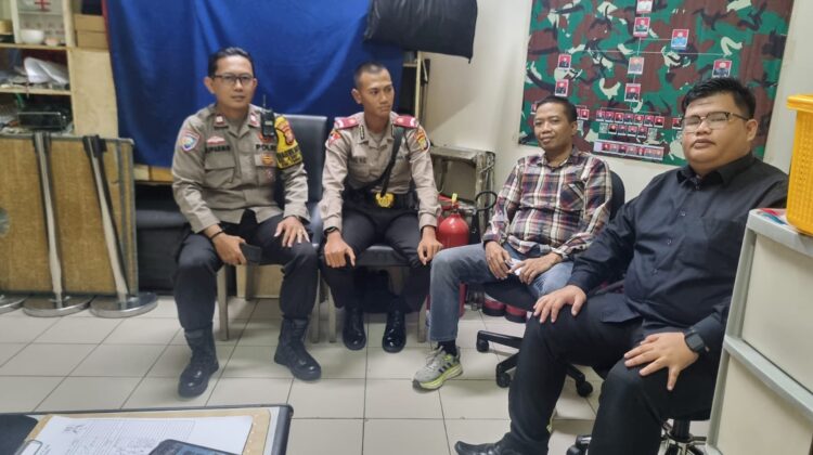 Bhabinkamtibmas Karet Tengsin Sambang dan Koordinasi Kamtibmas dengan Petugas Security Apartemen Sahid Sudirman Residence 
