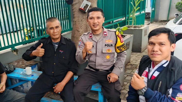 Patroli dan Sambang RW 09 Tanah Tinggi, Polisi Perkuat Deteksi Dini Kamtibmas