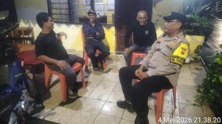 Jelang Tengah Malam, Polisi Sambangi Poskamling RW 09 dan Tekankan Wajib Lapor Tamu