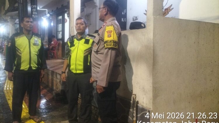 Sambang Poskamling RW 07, Polisi Perkuat Sinergi Warga dan Tekankan Wajib Lapor Tamu