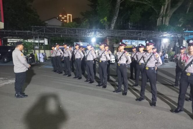 
					Apel Malam Siswa Latja Diktukba 2026 di Polsek Metro Menteng, Polri Tempa Disiplin dan Mental Siswa