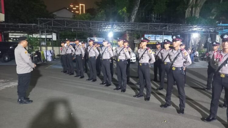 Apel Malam Siswa Latja Diktukba 2026 di Polsek Metro Menteng, Polri Tempa Disiplin dan Mental Siswa