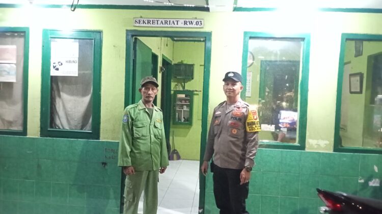 Polisi Sambangi Poskamling RW 03 Bungur, Imbau Warga Tingkatkan Kewaspadaan