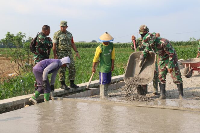 
					Dansatgas TMMD 128 Tinjau Pengecoran, Pastikan Kualitas dan Semangat Gotong Royong