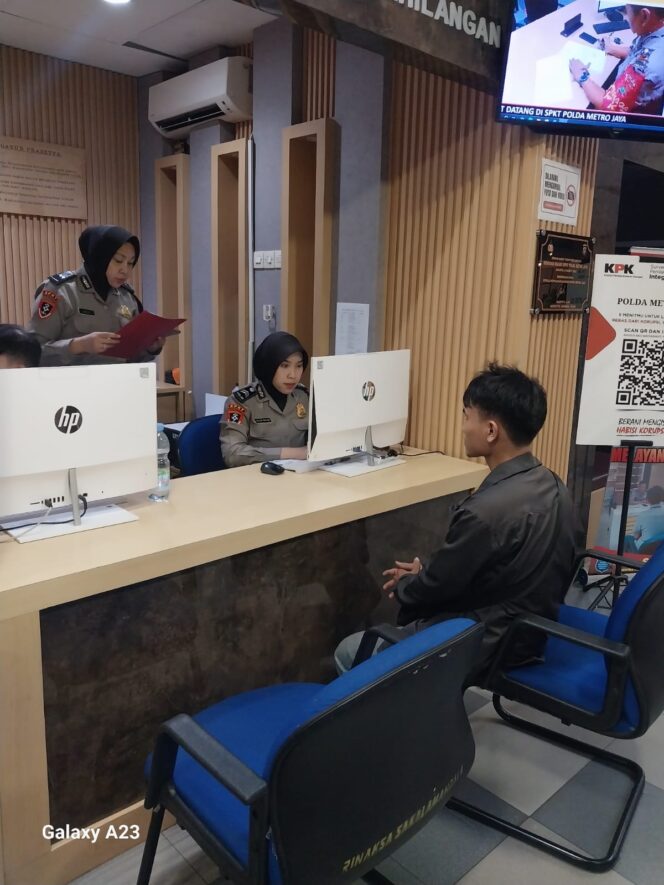 
					Urus Surat Kehilangan STNK, Warga Apresiasi Pelayanan Cepat SPKT Polda Metro Jaya