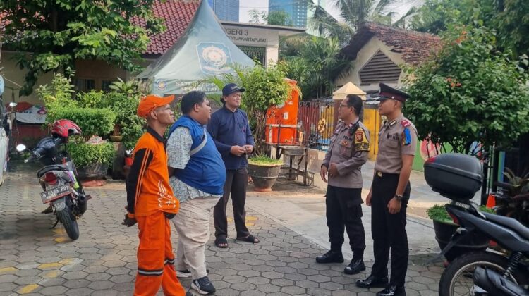 Bhabinkamtibmas Karet Tengsin Bersama Siswa Layja Laksanakan Sambang dan Perkuat Sinergitas dengan FKDM serta PPSU