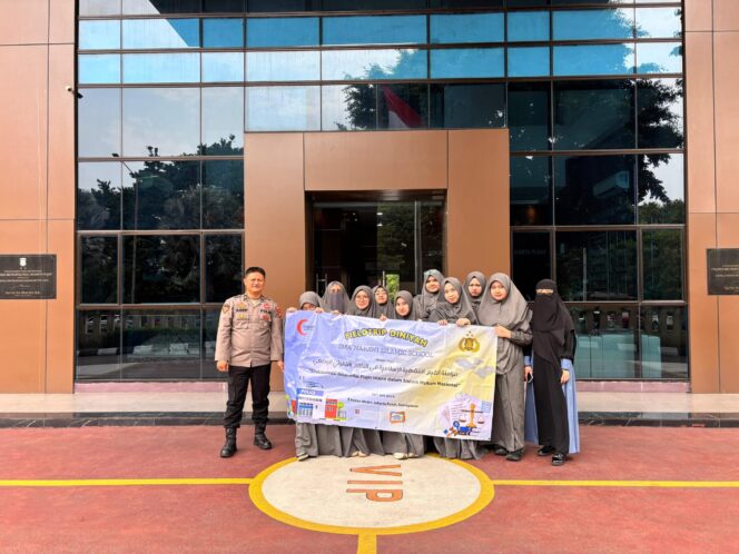 
					Polres Jakpus Gelar Edukasi Hukum Pidana untuk Remaja, Bahas Bahaya Narkoba hingga Bullying
