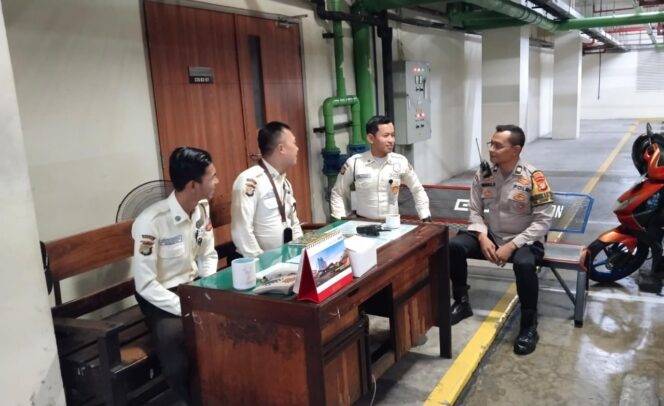 
					Sambang Humanis di Kawasan Industri, Polisi Ajak Satpam Tingkatkan Kewaspadaan dan Sinergi Keamanan