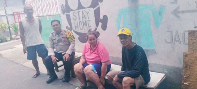 
					Bhabinkamtibmas Kemayoran Menyapa Warga, Wujud Polisi Sahabat dan Pelindung Masyarakat