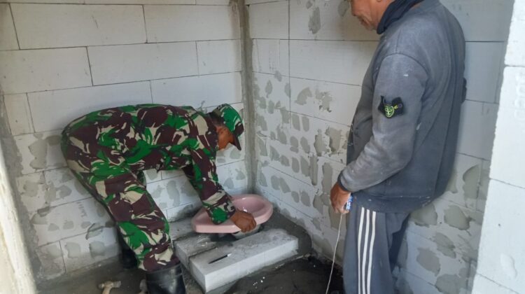 Pembuatan MCK di TPU Godo Hampir Rampung, Satgas TMMD 128 Kebutar Pekerjaan