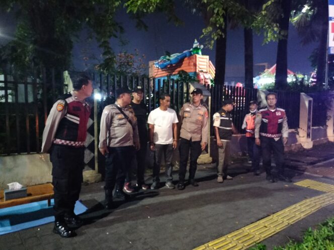 
					Patroli Gabungan Tiga Pilar, Polsek Senen Antisipasi Gangguan Kamtibmas di Wilayah Rawan Malam Hari
