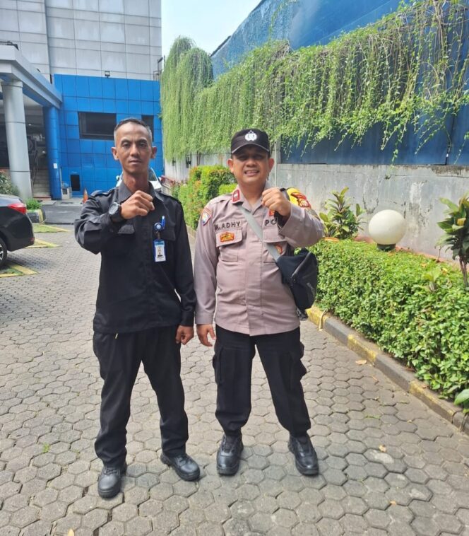 
					Bhabinkamtibmas Pegangsaan Sambangi RS Khusus THT, Perkuat Keamanan dan Antisipasi Kejahatan