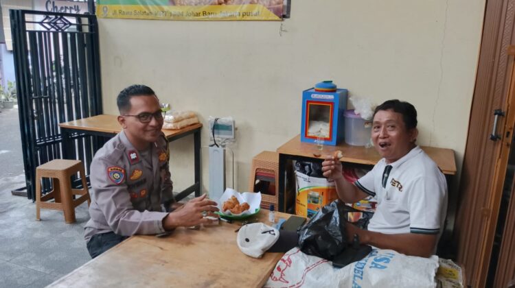 Cooling System dan Patroli Wilayah, Bhabinkamtibmas Kampung Rawa Sambangi Warga Jaga Kamtibmas