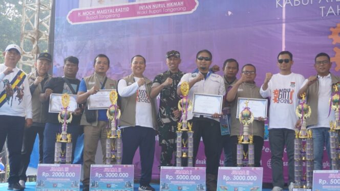 
					Bersama Bupati, Dandim 0510/Trs Hadiri Perayaan Puncak May Day