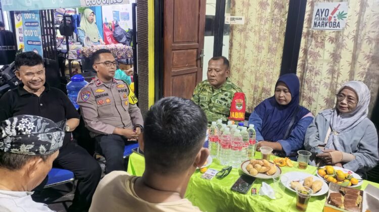 Duduk Bersama Jaga Kampung Rawa, Polisi dan Warga Perkuat Sinergi Lewat Pertemuan Rutin RW 04