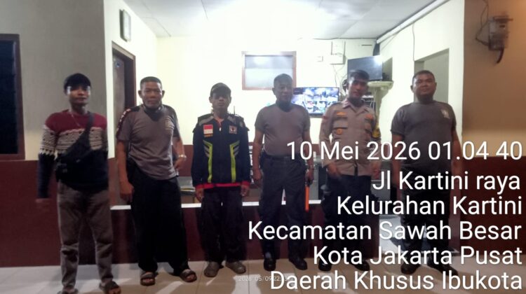 Sambang Malam Minggu Bhabinkamtibmas Kartini Di Pos Satkamling RW. 02″ Perkuat Pencegahan Tawuran