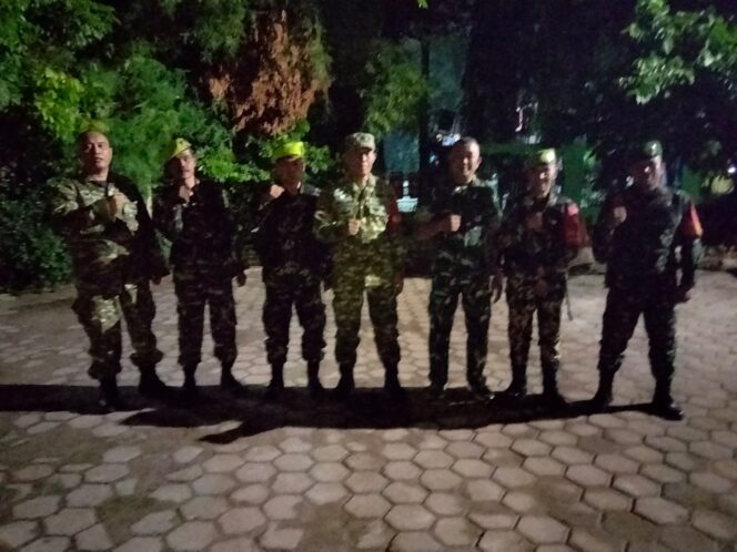 
					Patroli Malam Minggu, Koramil 05/Kramatjati-Makasar Bersama Warga Ciptakan Wilayah Aman dan Kondusif