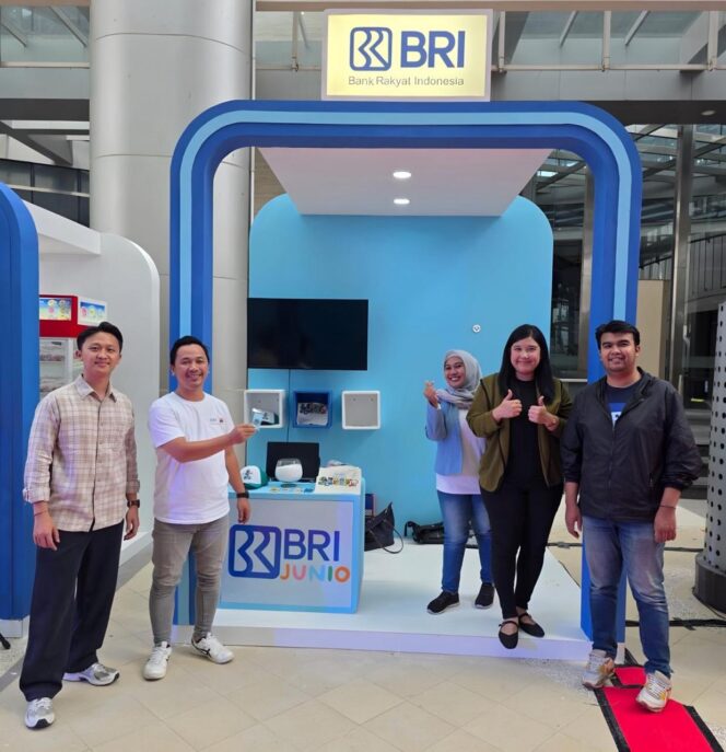 
					BRI RO 7 Jakarta 2 Kolaborasi Optimalkan Akusisi Produk Melalui Gala Premier Film “Pelangi di Mars” di Epicentrum