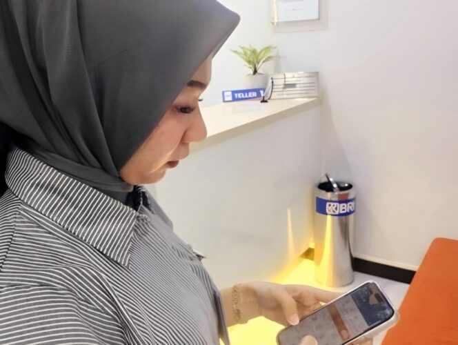 
					Melalui BRImo, BRI Region 7 Jakarta 2 Dorong Transformasi Digital Perbankan