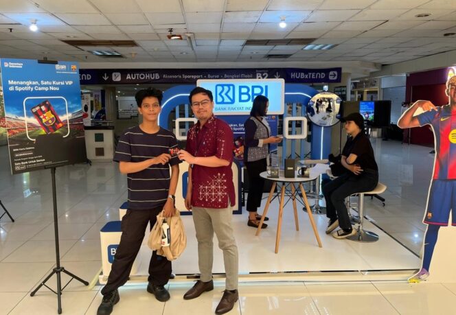 
					BRI Region 7 Jakarta 2 Luncurkan Kartu Debit Edisi FC Barcelona