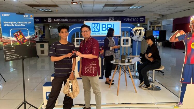BRI Region 7 Jakarta 2 Luncurkan Kartu Debit Edisi FC Barcelona