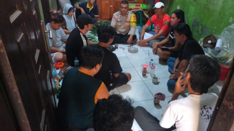 Bhabinkamtibmas Kramat Mediasi Konflik Warga, Perselisihan Berakhir Damai