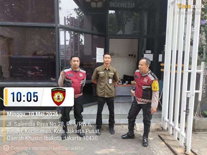
					Unit Samapta Polsek Senen Patroli dan Sambangi Sejumlah Objek Vital di Jakarta Pusat