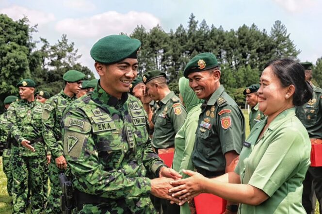 
					Danbrigif 18 Kostrad Pimpin Upacara Korps Raport Purna Tugas Warga Brigif 18 Kostrad