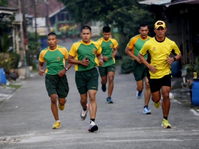 
					Optimalkan Fisik Prima, Prajurit Divif 1 Kostrad Tempuh Lari 7K Penuh Semangat