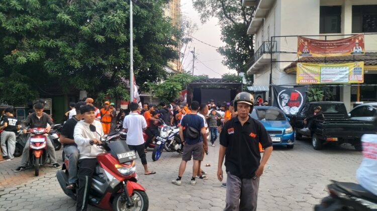 Kapolsek Sawah Besar Pimpin Pengamanan No-bar Persija Vs Persib di Mangga Dua Selatan