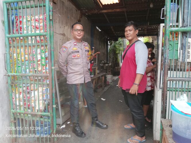 
					Cooling System Siang Hari, Polisi dan Ketua RT Kampung Rawa Bersinergi Jaga Wilayah Tetap Kondusif