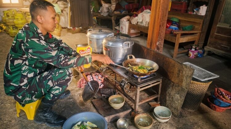 Praka Rico dan Kehangatan Keluarga Asuh di Tengah Penugasan TMMD