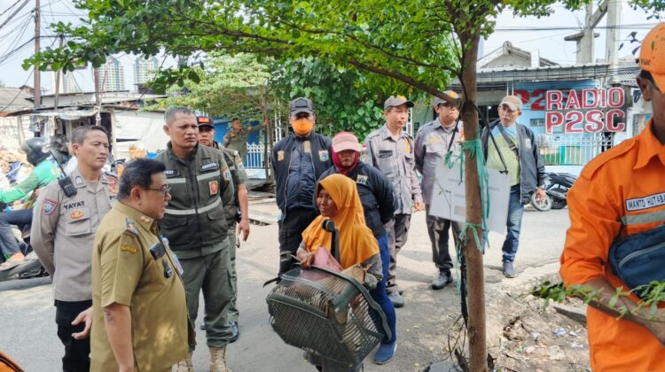 Bhabinkamtibmas Kebon Kosong Bergerak Bersama, Ciptakan Lingkungan Aman dan Tertib