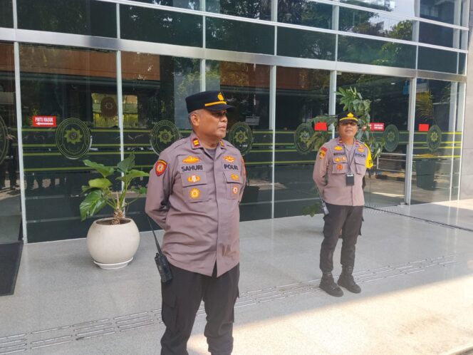 
					Mengedepankan Humanisme dan Disiplin, Polri Kawal Jalannya Sidang dengan Aman dan Kondusif