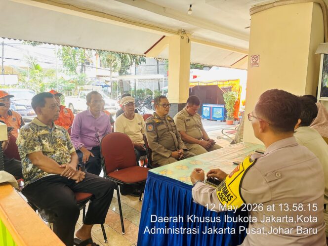 
					Rapat Koordinasi Penanganan Aduan CRM, Tiga Pilar Kampung Rawa Perkuat Sinergi Jaga Ketertiban Lingkungan