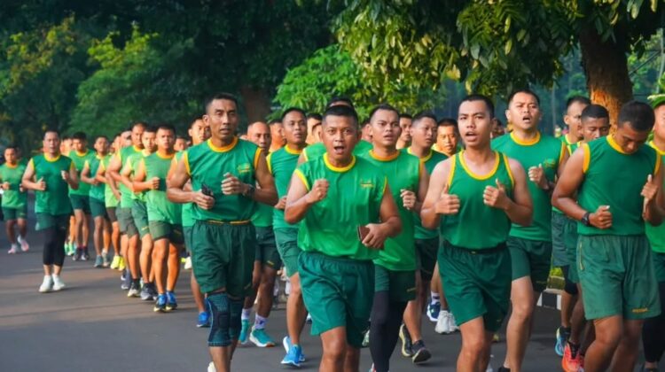 Divif 1 Kostrad Lari 5K, Kobarkan Semangat Prajurit Jaga Fisik dan Disiplin