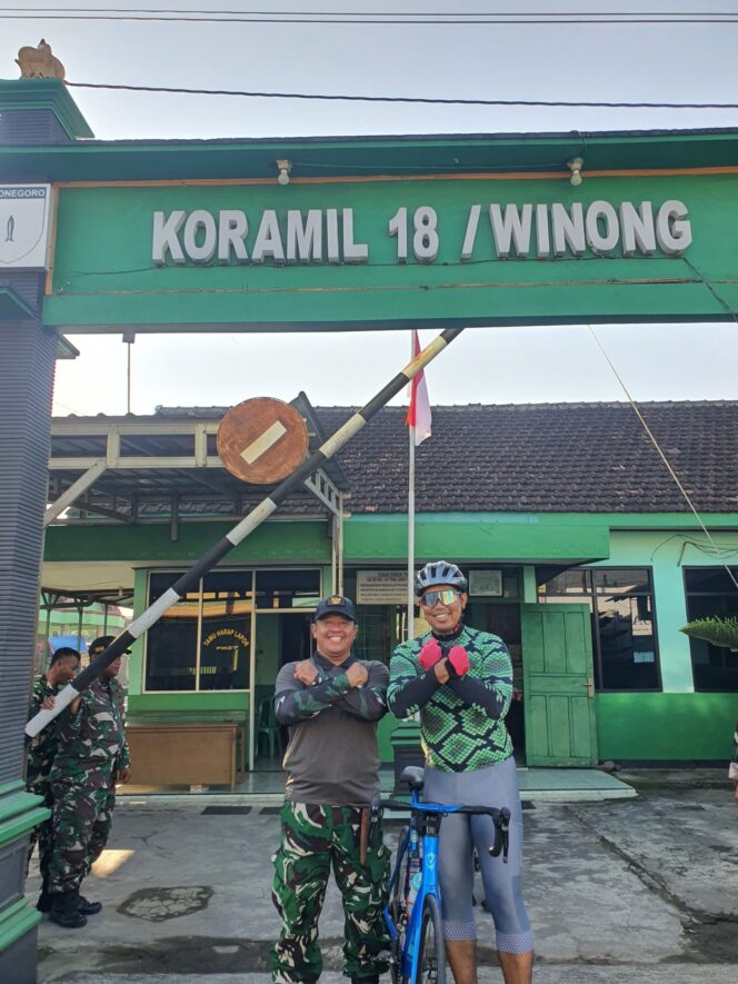 
					Gowes Pagi Dansatgas TMMD, Susuri Koramil Hingga Tinjau Pembangunan Tugu Prasasti Desa Godo