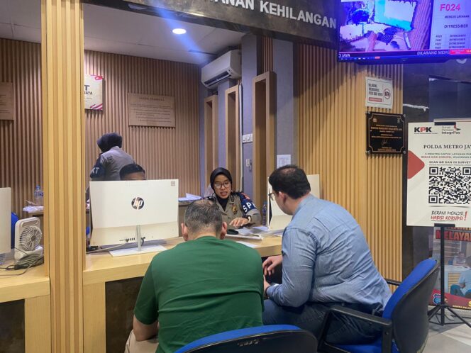 
					Pelayanan SPKT Polda Metro Jaya Beri Kesan Positif bagi Pemohon Surat Kehilangan