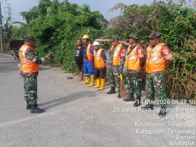 
					Satgas Sampah Koramil 01/Tln Bersihkan Kandang Genteng