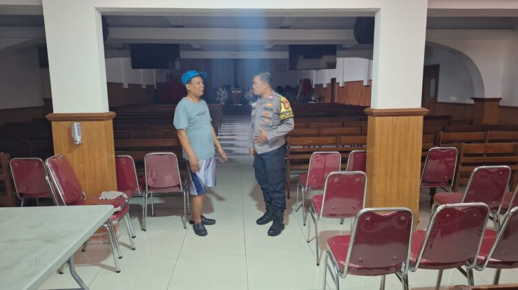 Bhabinkamtibmas Kel. Gelora Laksanakan Sambang dan Koordinasi Menjelang Ibadah Kenaikan Yesus Kristus
