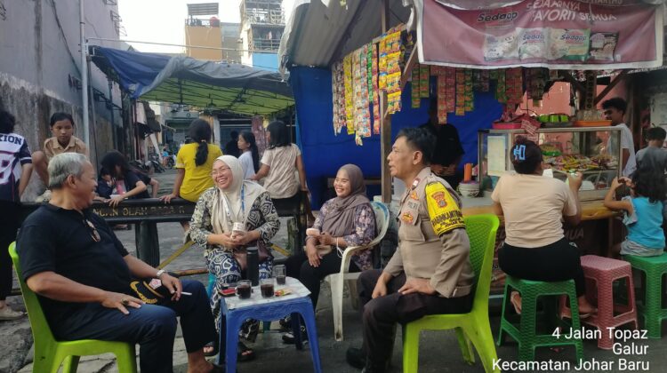 Ngopi Kamtibmas Bareng Warga! Polisi Sambang RW 02 Galur Perkuat Kekompakan Jaga Lingkungan