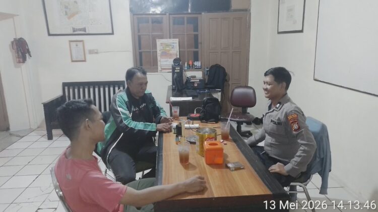 Polisi dan Ojol Kompak! Polsubsektor Kayu Awet Perkuat Silaturahmi Jaga Kamtibmas Johar Baru