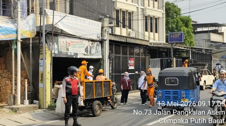 Rabu Tertib Bergerak! Gabungan Tiga Pilar dan Pemda Tertibkan PKL serta Parkir Liar di Kampung Rawa