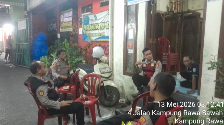 Patroli Dan Sambang Dini Hari, Polisi Johar Baru Perkuat Sinergi Jaga Kampung Rawa Tetap Aman
