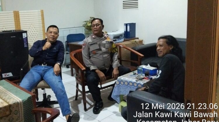 Sambang Malam Warga, Bhabinkamtibmas Johar Baru Perkuat Sinergi Jaga Kamtibmas